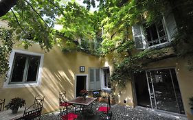 Chambres D'Hotes Le Petit Siam : Le Calme En Centre Ville